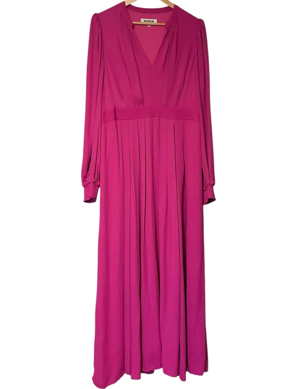 BODEN Pleat Detail Blouson Dress - Picture 6 of 15